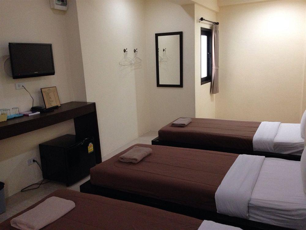 A And A Guesthouse Μπανγκόκ Εξωτερικό φωτογραφία