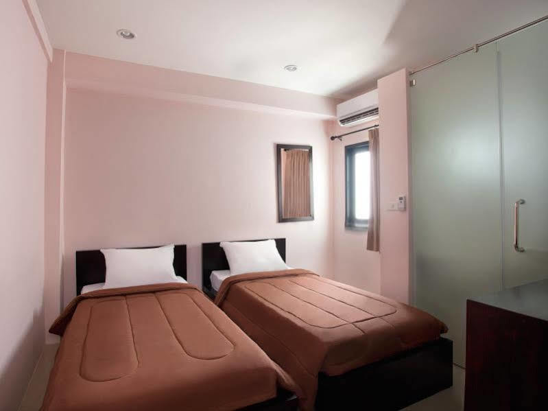 A And A Guesthouse Μπανγκόκ Εξωτερικό φωτογραφία